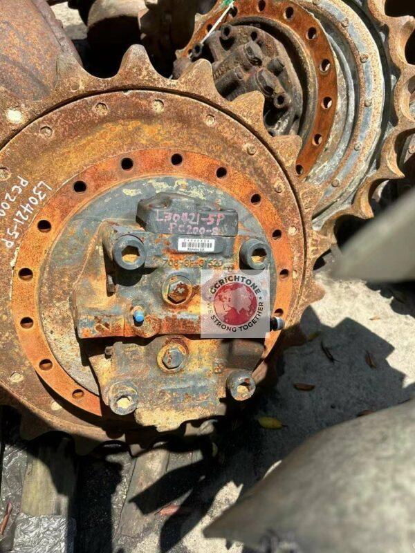 Конечная передача в сборе бортовая редуктор+гидромотор хода Komatsu 20Y-27-00501 20Y-27-00500 708-8F-00250 PC200-8 (2) Конечная передача в сборе бортовая редуктор+гидромотор хода Komatsu 20Y-27-00501 20Y-27-00500 708-8F-00250 PC200-8